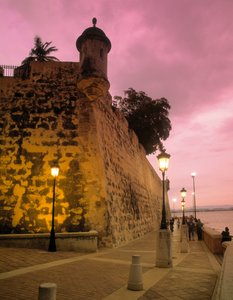 La Fortaleza and Paseo de la Princesa by Unbekannt Unbekannt